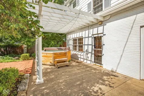 7360 N Chester Avenue Indianapolis IN 46240