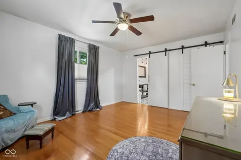 6736 Grosvenor Place Indianapolis IN 46220