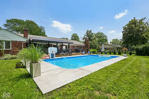 6736 Grosvenor Place Indianapolis IN 46220