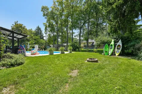 6736 Grosvenor Place Indianapolis IN 46220