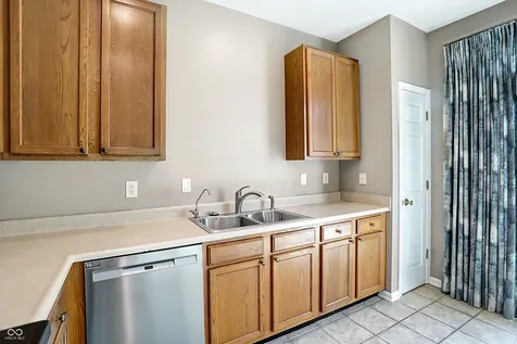 4059 Weston Pointe Drive Zionsville IN 46077