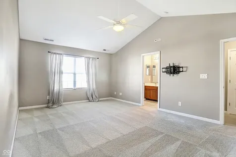 4059 Weston Pointe Drive Zionsville IN 46077