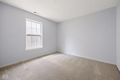 8203 Lake Tree Lane Indianapolis IN 46217