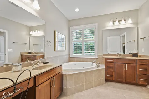 735 Greenford Trail N Carmel IN 46032