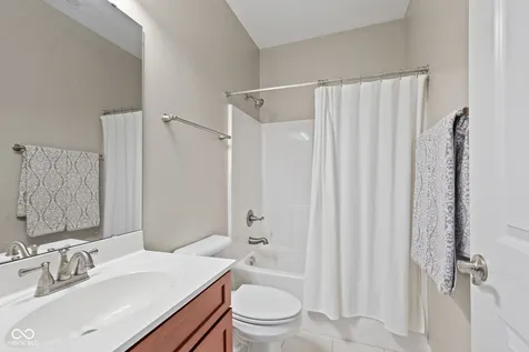 735 Greenford Trail N Carmel IN 46032