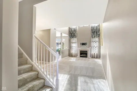 4059 Weston Pointe Drive Zionsville IN 46077
