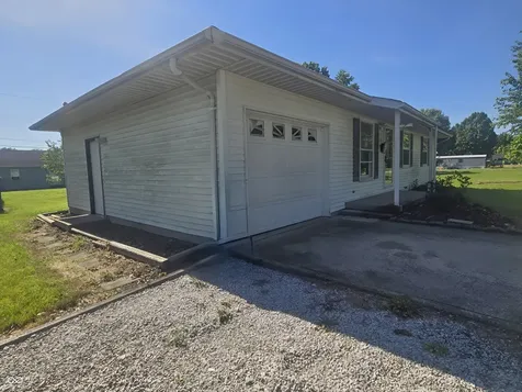 620 S Roosevelt Street Jasonville IN 47438