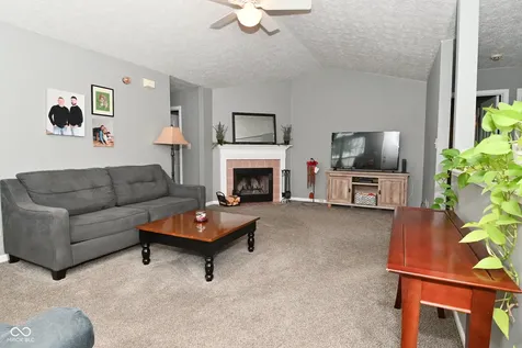 6022 Wildcat Drive Indianapolis IN 46203