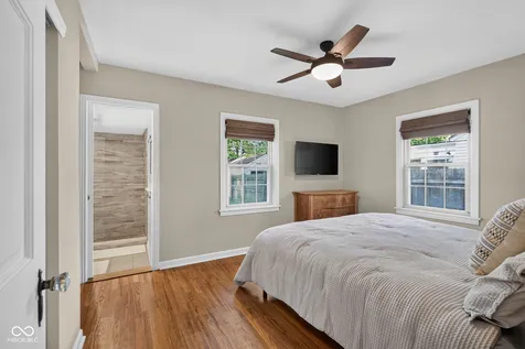 2417 Baur Drive Indianapolis IN 46220