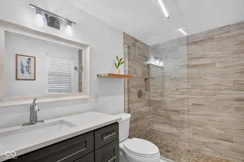 2417 Baur Drive Indianapolis IN 46220