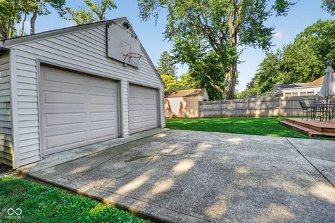 2417 Baur Drive Indianapolis IN 46220
