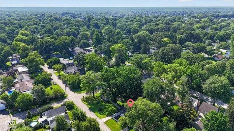 2417 Baur Drive Indianapolis IN 46220