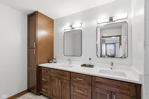 2347 Quiet Court Indianapolis IN 46239