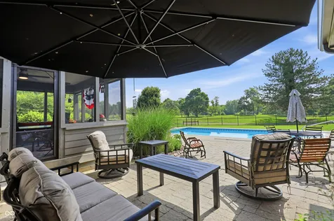 2347 Quiet Court Indianapolis IN 46239