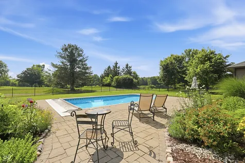 2347 Quiet Court Indianapolis IN 46239