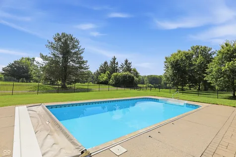 2347 Quiet Court Indianapolis IN 46239