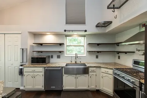 1914 Koefoot Drive Indianapolis IN 46214
