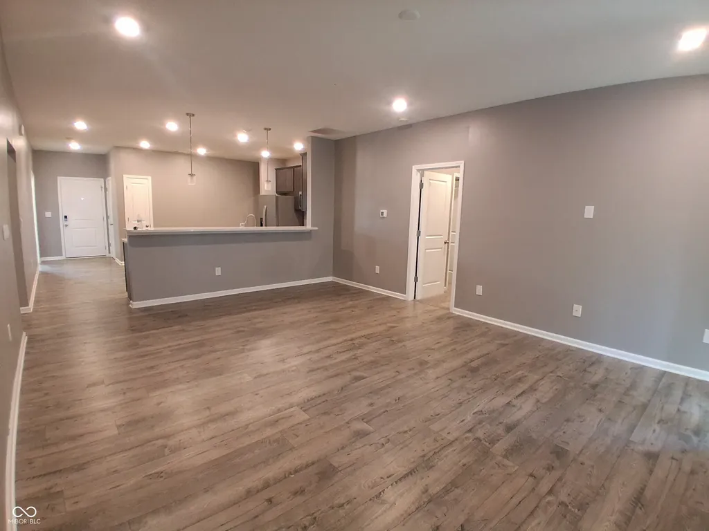 6887 Nottingham Lane Mccordsville IN 46055