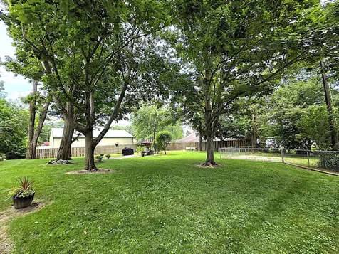 4906 E State Road 144 Mooresville IN 46158