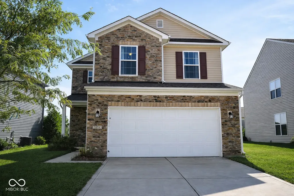 3274 Rolling Hill Drive Columbus IN 47201