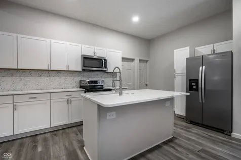 256 E Caven Street Indianapolis IN 46225