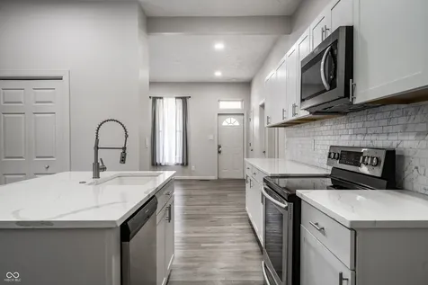 256 E Caven Street Indianapolis IN 46225