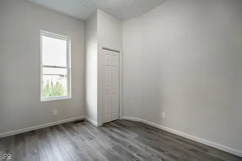 256 E Caven Street Indianapolis IN 46225
