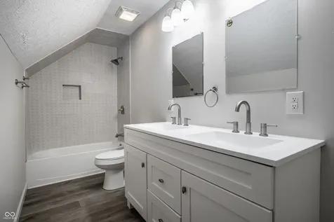 256 E Caven Street Indianapolis IN 46225