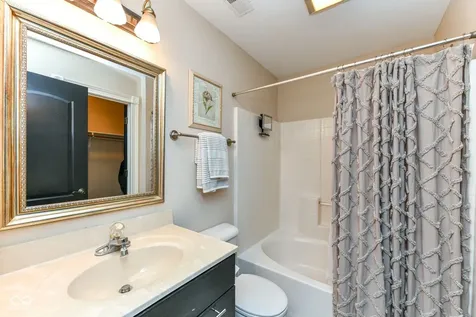14468 Brookfield Drive Fishers IN 46040