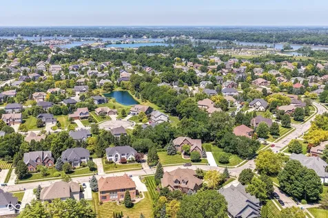 14468 Brookfield Drive Fishers IN 46040