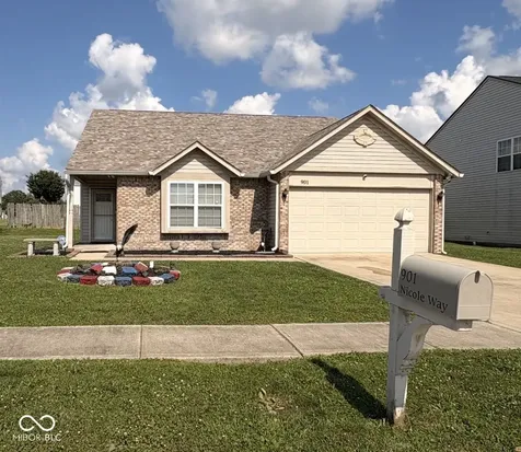 901 Nicole Way Whiteland IN 46184
