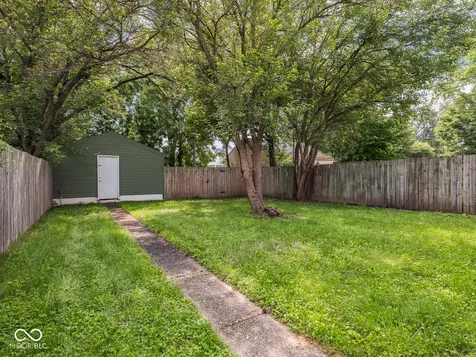 815 N Oakland Avenue Indianapolis IN 46201