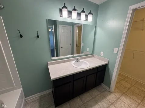 2584 Shadowbrook Trace Greenwood IN 46143