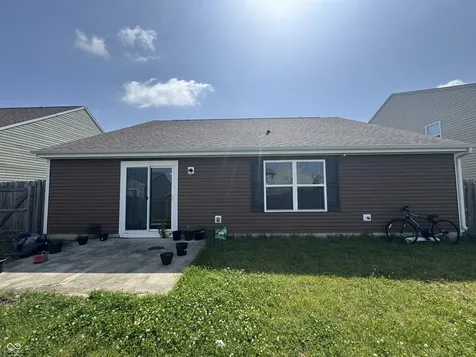 2584 Shadowbrook Trace Greenwood IN 46143
