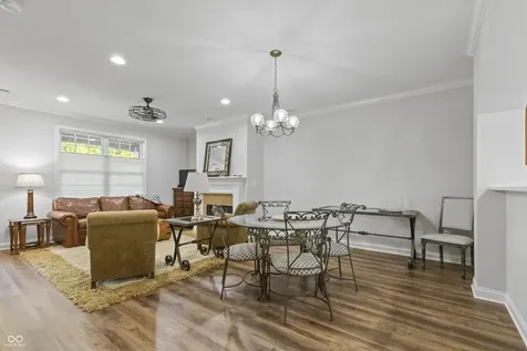 6691 Beekman Place Zionsville IN 46077