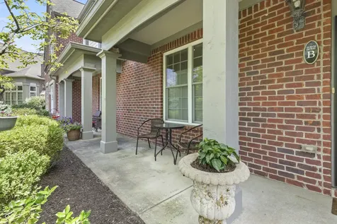 6691 Beekman Place Zionsville IN 46077