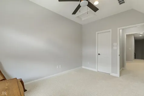 6691 Beekman Place Zionsville IN 46077