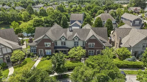 6691 Beekman Place Zionsville IN 46077