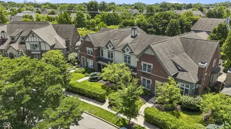 6691 Beekman Place Zionsville IN 46077