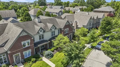 6691 Beekman Place Zionsville IN 46077