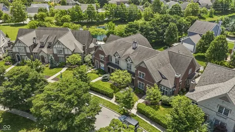 6691 Beekman Place Zionsville IN 46077