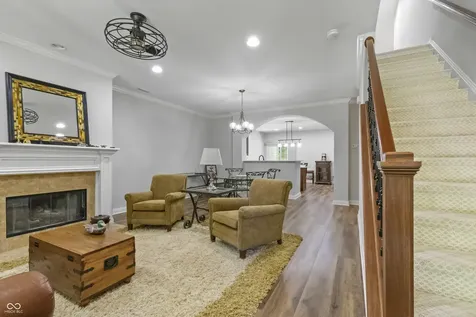 6691 Beekman Place Zionsville IN 46077