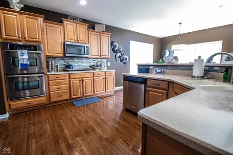 12857 Pennington Road Fishers IN 46037