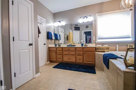 12857 Pennington Road Fishers IN 46037