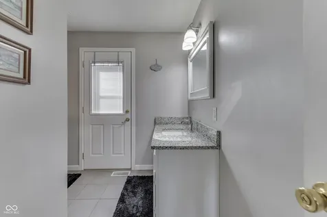 6125 E Edgewood Indianapolis IN 46237