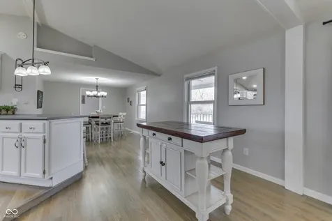 6125 E Edgewood Indianapolis IN 46237