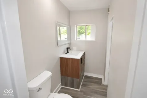 2626 E Brookside Avenue Indianapolis IN 46218