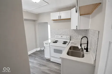 2626 E Brookside Avenue Indianapolis IN 46218