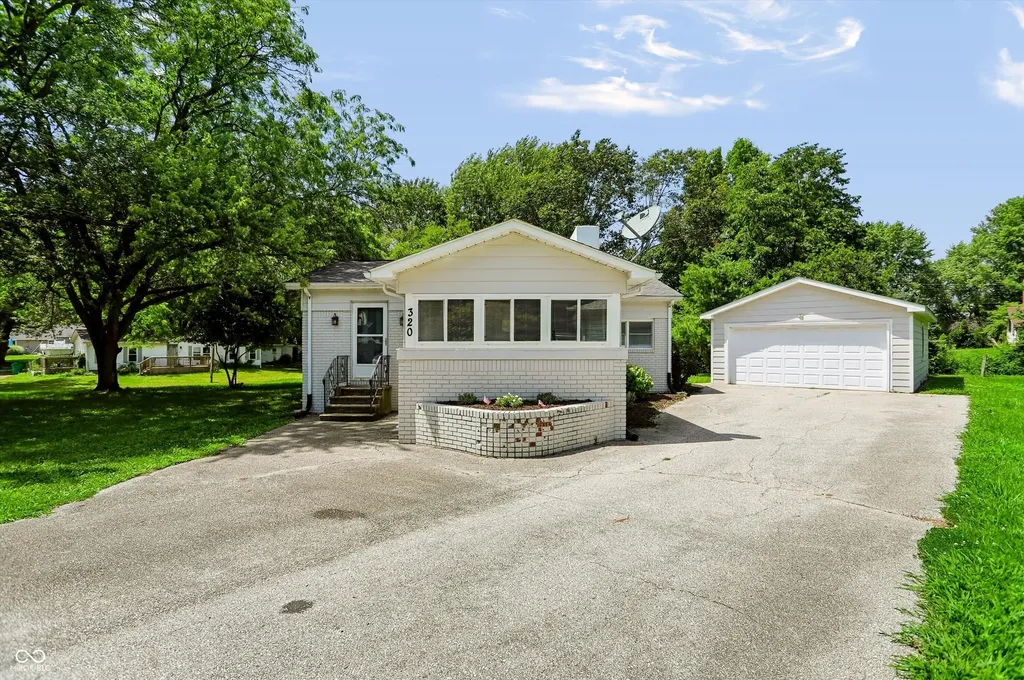 320 W Ash Street Jamestown IN 46147
