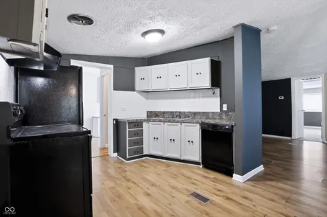 320 W Ash Street Jamestown IN 46147